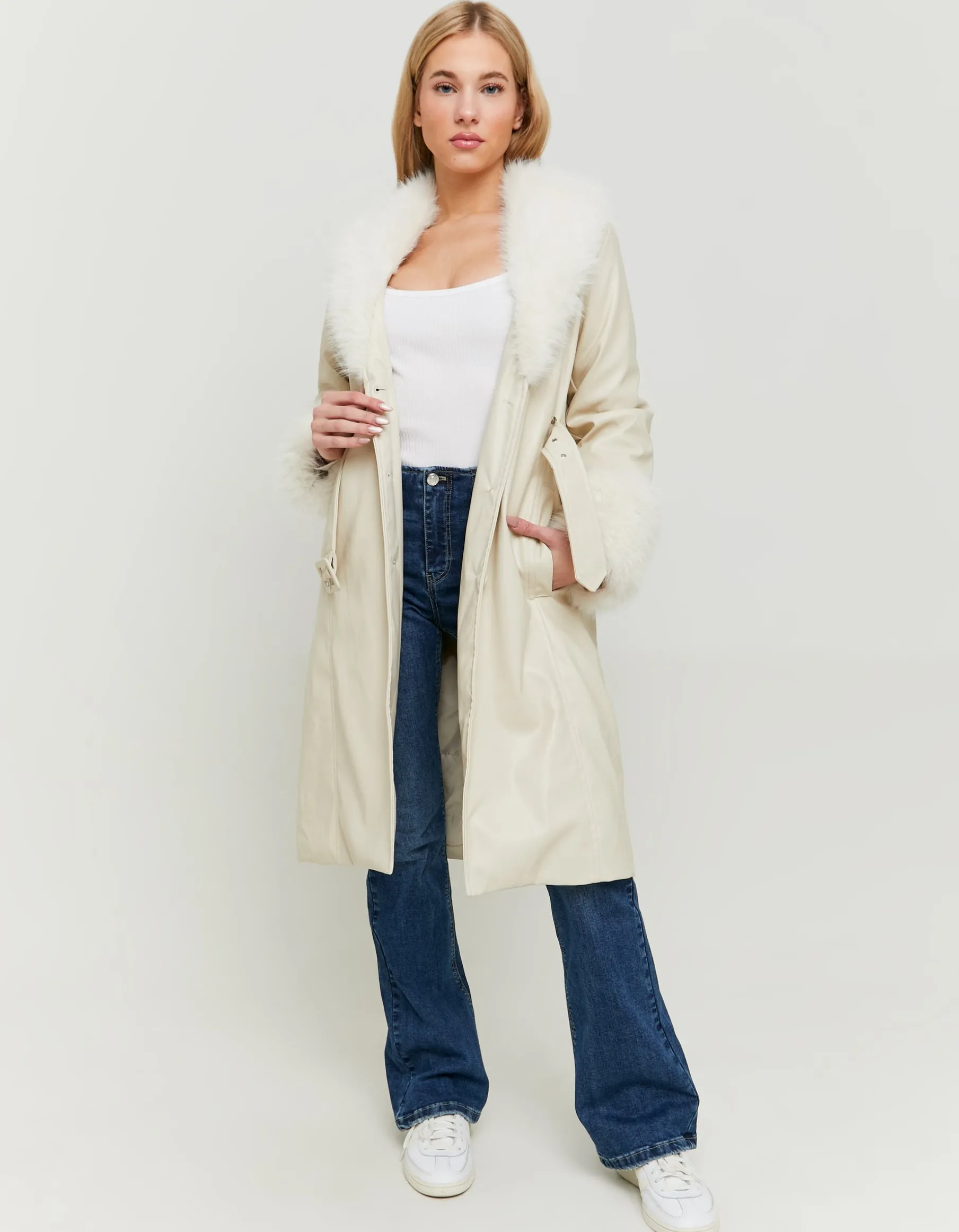 Tally Weijl Giacche^Cappotto Trench Bianco in Finta Pelle con Dettagli in Finta Pelliccia
