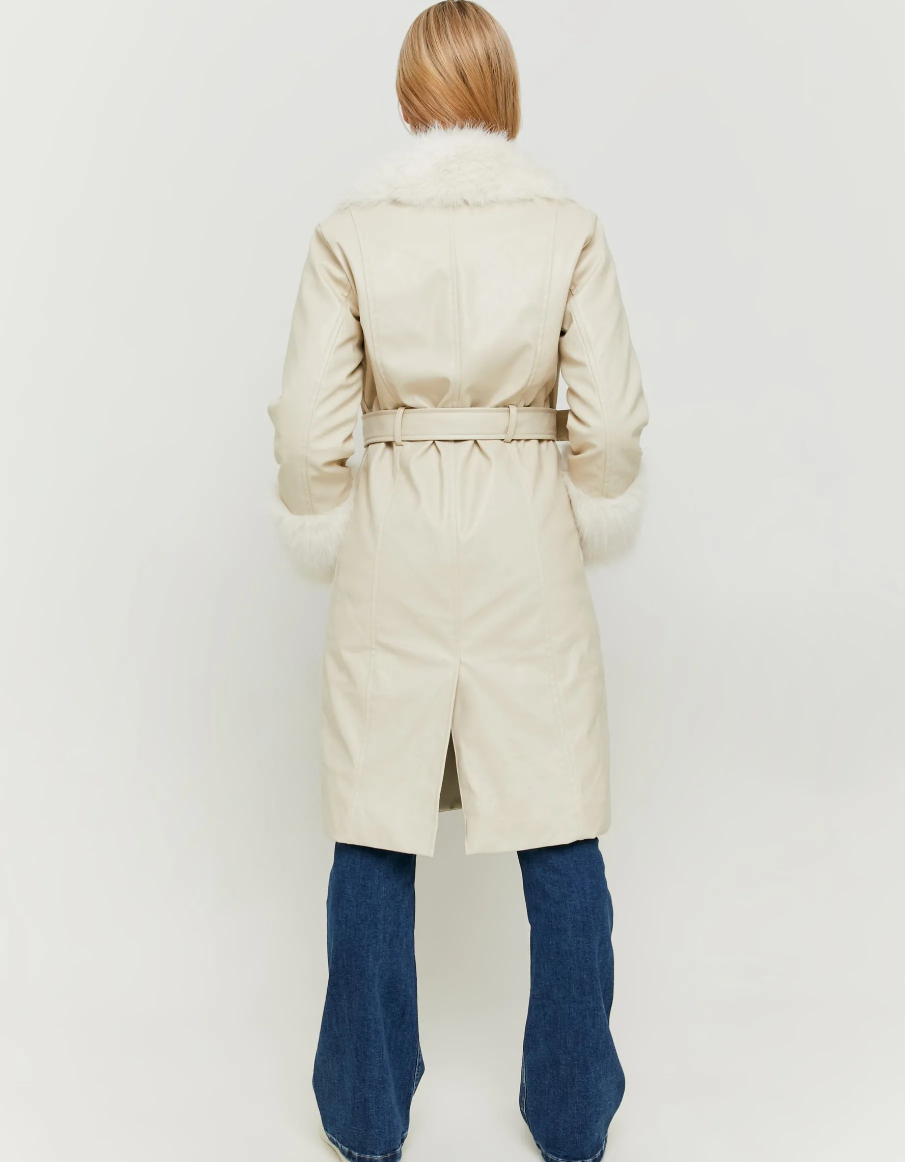 Tally Weijl Giacche^Cappotto Trench Bianco in Finta Pelle con Dettagli in Finta Pelliccia